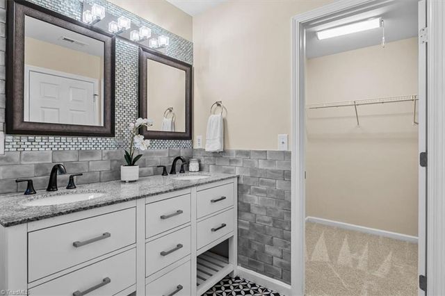 38 Arbor Hill Place, Mcleansville, NC 27301
