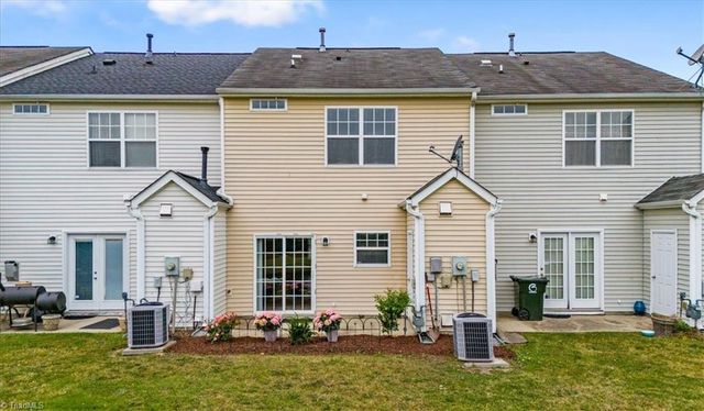 38 Arbor Hill Place, Mcleansville, NC 27301