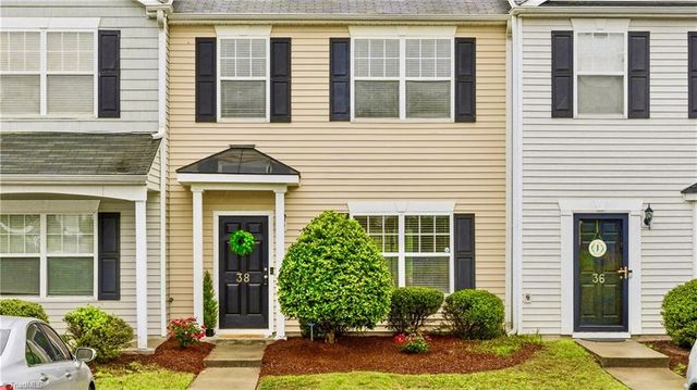 38 Arbor Hill Place, Mcleansville, NC 27301