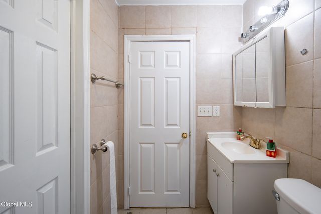 628 4th Street, Troy, NY 12180