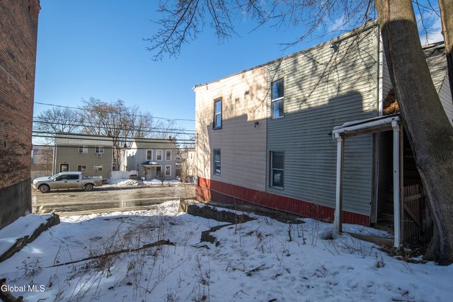 628 4th Street, Troy, NY 12180