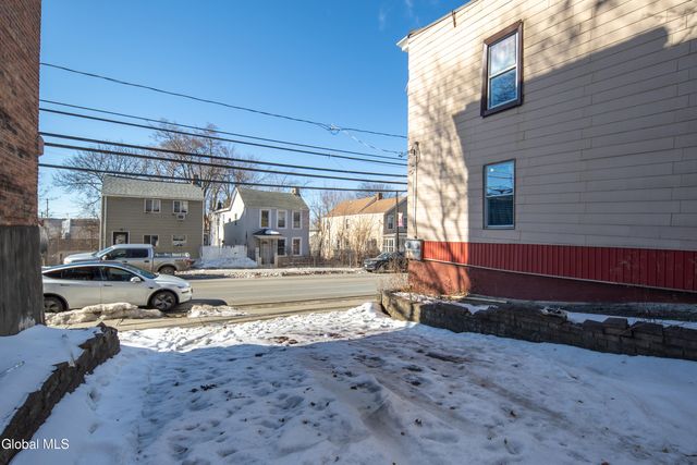 628 4th Street, Troy, NY 12180