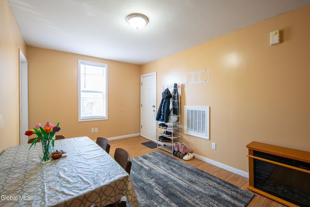 628 4th Street, Troy, NY 12180