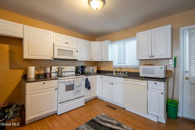 628 4th Street, Troy, NY 12180