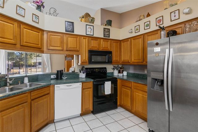 11965 SE 70TH AVENUE ROAD, Belleview, FL 34420