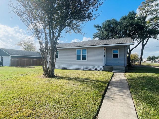 431 N 6th Street, La Porte, TX 77571