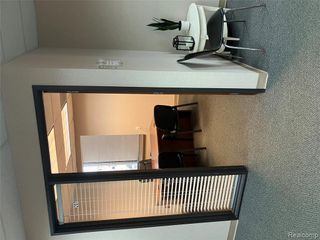 6695 Highland Road, Waterford, MI 48327