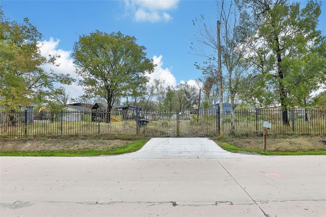 11005 Gloria Drive, Houston, TX 77013
