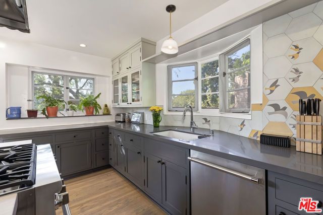 2299 Panorama Terrace, Los Angeles, CA 90039