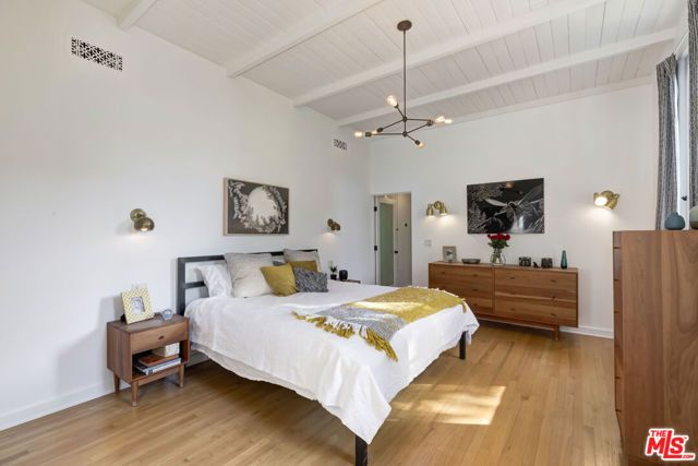 2299 Panorama Terrace, Los Angeles, CA 90039
