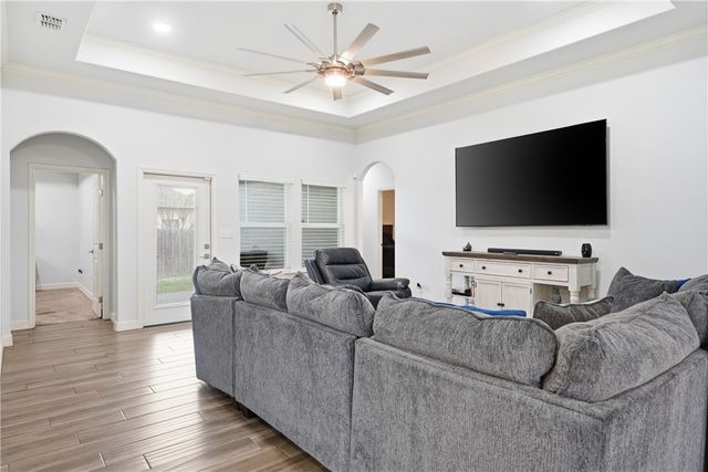 11526 Willowood Creek Dr, Corpus Christi, TX 78410