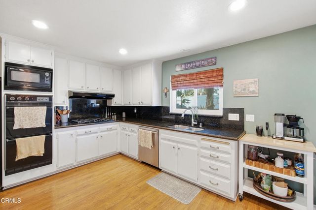 1467 Calle La Cumbre, Camarillo, CA 93010