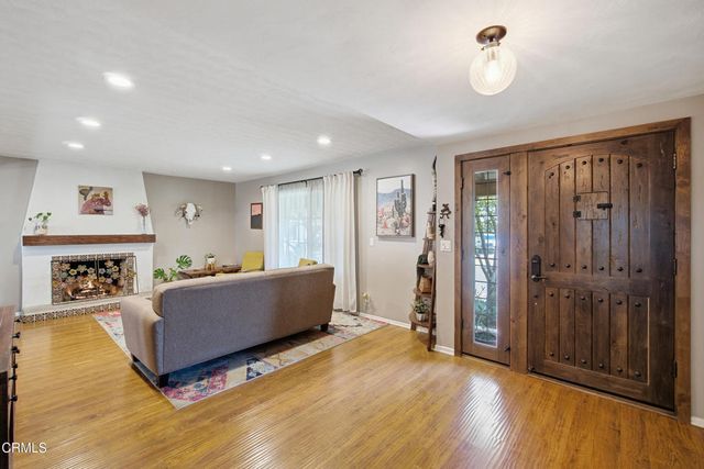 1467 Calle La Cumbre, Camarillo, CA 93010