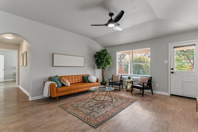 347 Serene Hollow LN, Buda, TX 78610