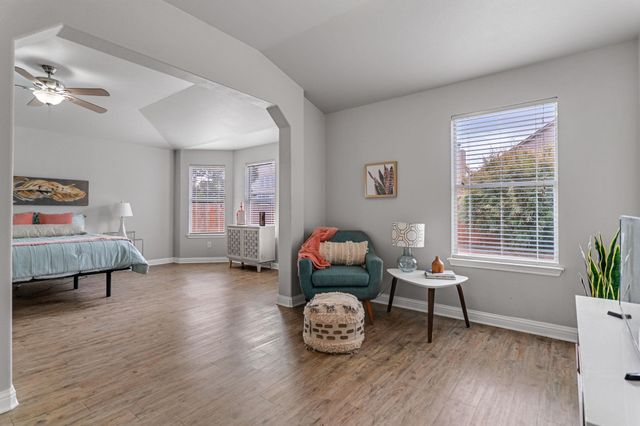 347 Serene Hollow LN, Buda, TX 78610