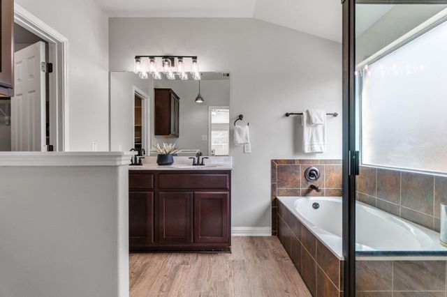 347 Serene Hollow LN, Buda, TX 78610