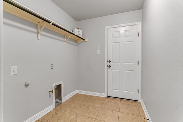 347 Serene Hollow LN, Buda, TX 78610