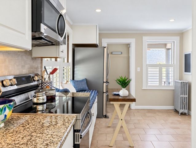 57 Cumberland Cir, Lynn, MA 01904
