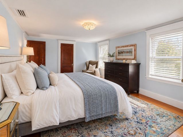 57 Cumberland Cir, Lynn, MA 01904