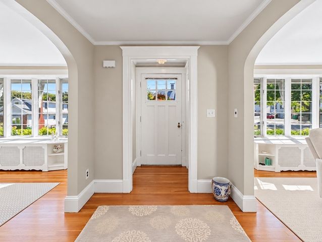 57 Cumberland Cir, Lynn, MA 01904