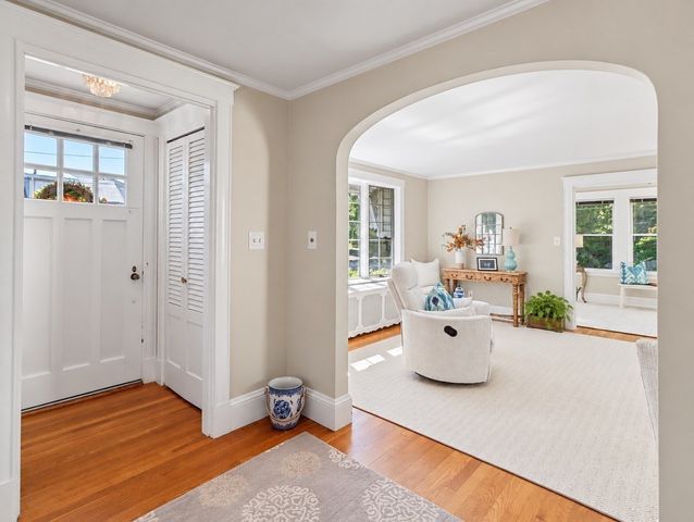 57 Cumberland Cir, Lynn, MA 01904