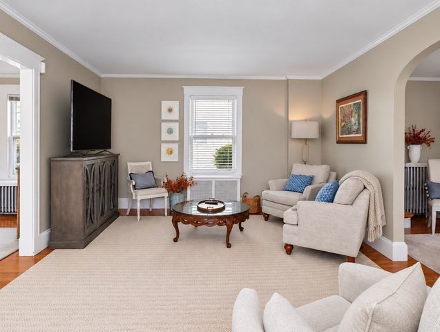 57 Cumberland Cir, Lynn, MA 01904