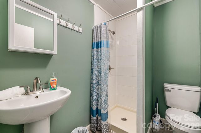 12730 Hwy 19 W None, Bryson City, NC 28713