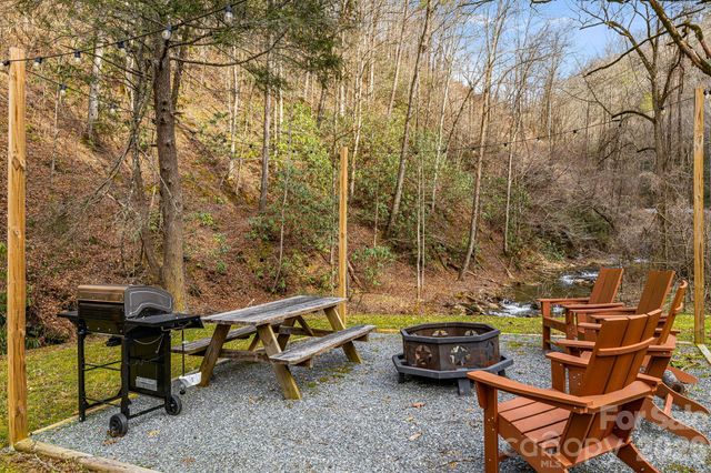 12730 Hwy 19 W None, Bryson City, NC 28713