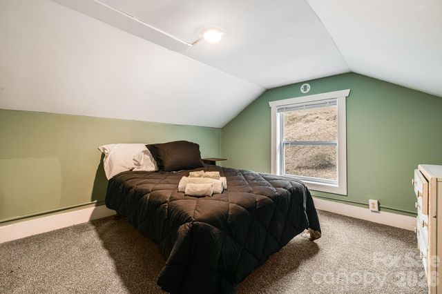 12730 Hwy 19 W None, Bryson City, NC 28713