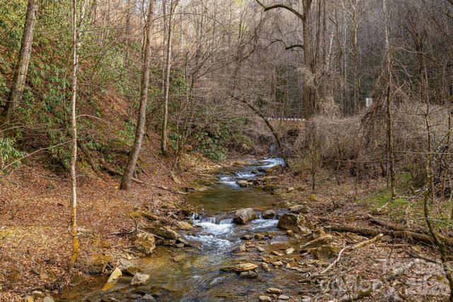 12730 Hwy 19 W None, Bryson City, NC 28713