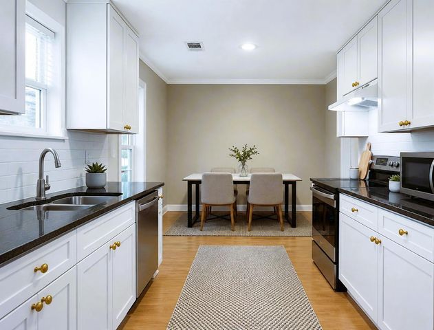 802 Camelot Lane, Friendswood, TX 77546