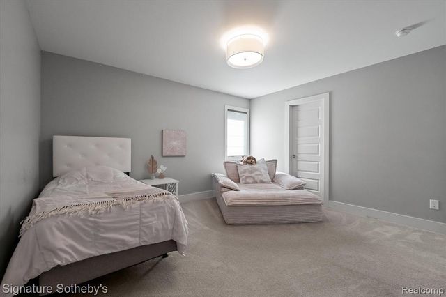 3479 E Shady Ridge Lane, Midland, MI 48642