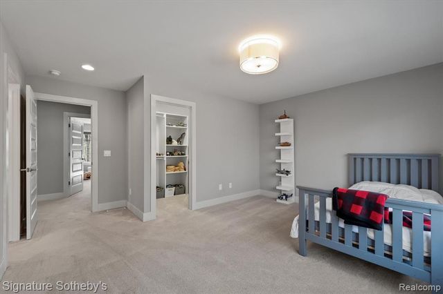 3479 E Shady Ridge Lane, Midland, MI 48642