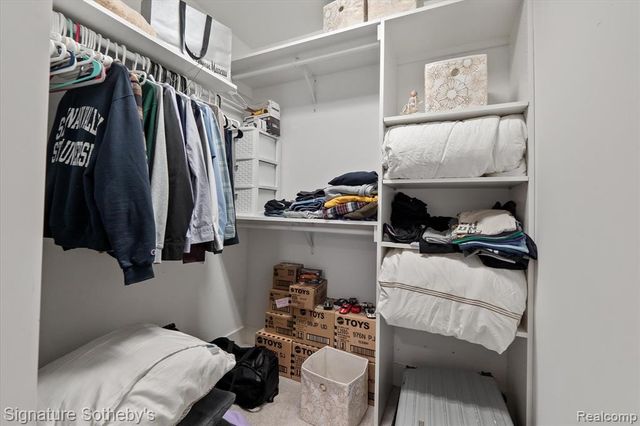 3479 E Shady Ridge Lane, Midland, MI 48642