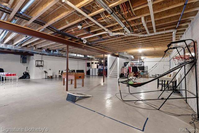 3479 E Shady Ridge Lane, Midland, MI 48642