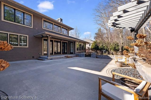 3479 E Shady Ridge Lane, Midland, MI 48642