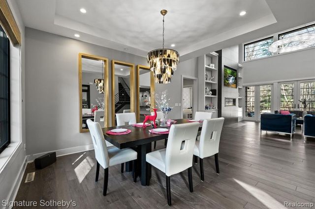 3479 E Shady Ridge Lane, Midland, MI 48642