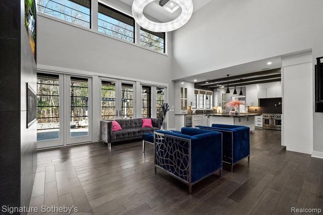 3479 E Shady Ridge Lane, Midland, MI 48642