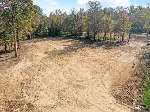 7818 Washington Ln, Central, LA 70739