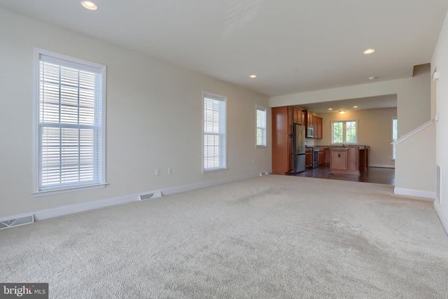 2113 RED FOX DR, Hummelstown, PA 17036