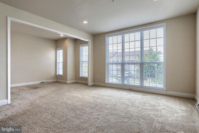 2113 RED FOX DR, Hummelstown, PA 17036