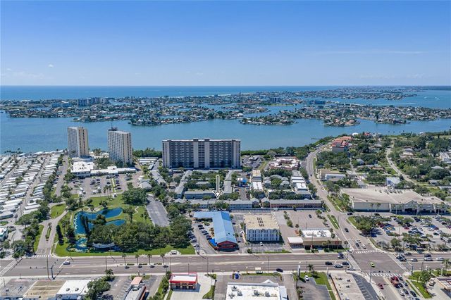 1170 RUE DES CHATEAUX 1A, South Pasadena, FL 33707