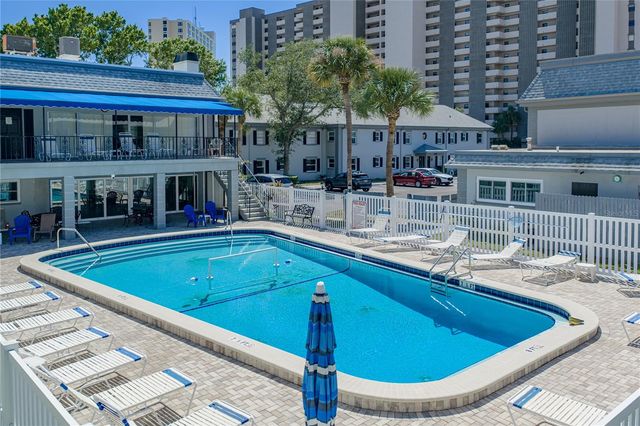 1170 RUE DES CHATEAUX 1A, South Pasadena, FL 33707