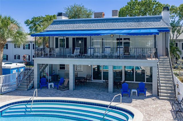 1170 RUE DES CHATEAUX 1A, South Pasadena, FL 33707