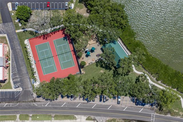 1170 RUE DES CHATEAUX 1A, South Pasadena, FL 33707