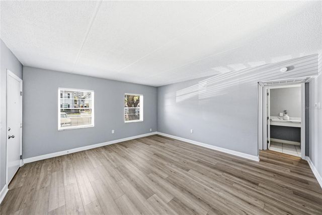 1170 RUE DES CHATEAUX 1A, South Pasadena, FL 33707