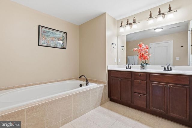2412 COPPER CREEK RD, Chester Springs, PA 19425