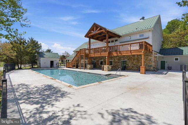 2412 COPPER CREEK RD, Chester Springs, PA 19425