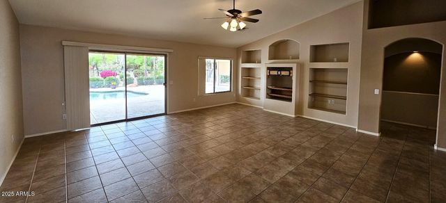 15973 W SHEILA Lane, Goodyear, AZ 85395