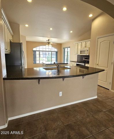 15973 W SHEILA Lane, Goodyear, AZ 85395